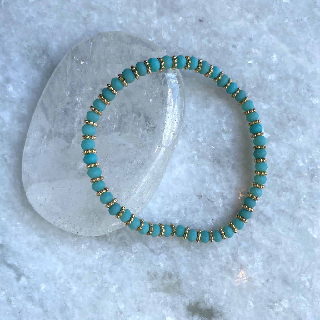 Iridescent Beaded Bracelet Turquoise .jpg