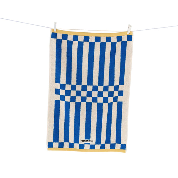 Tarta Gelatina bath towel