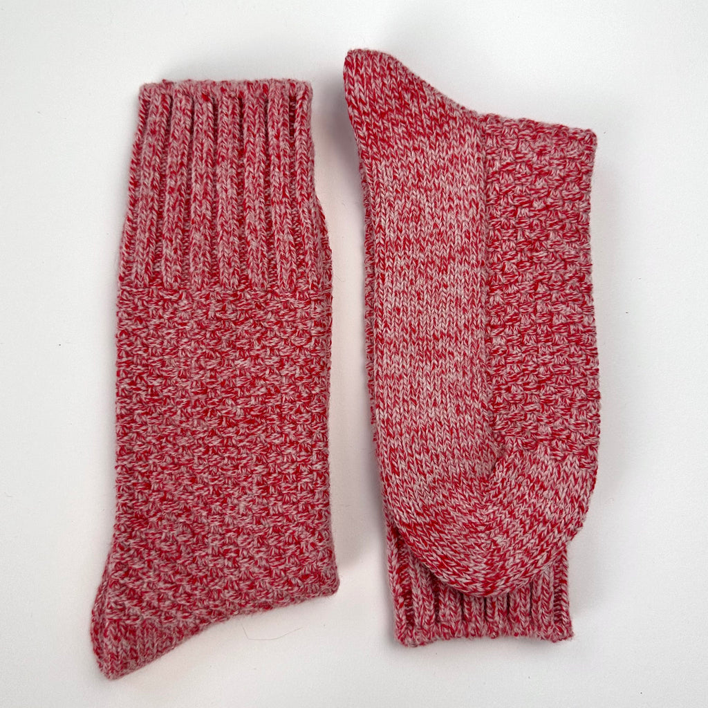 Nishiguchi Kutsushita red and cream textured boot socks