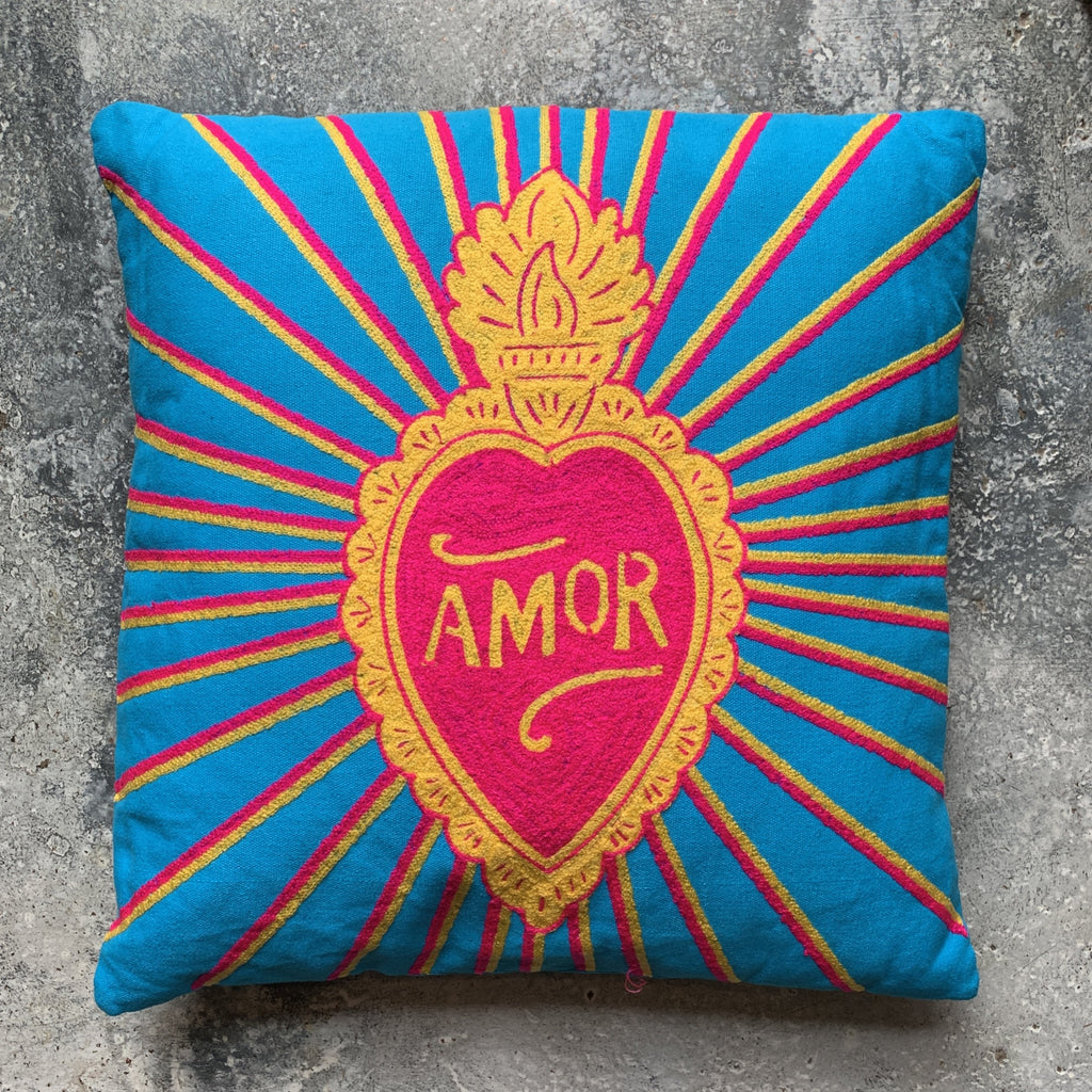 Kitsch kitchen amour cushion sacred heart .jpg